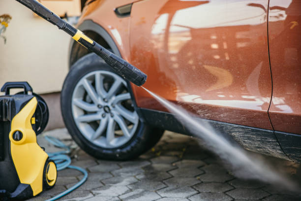 Best Roof Power Washing Services  in Fife, WA